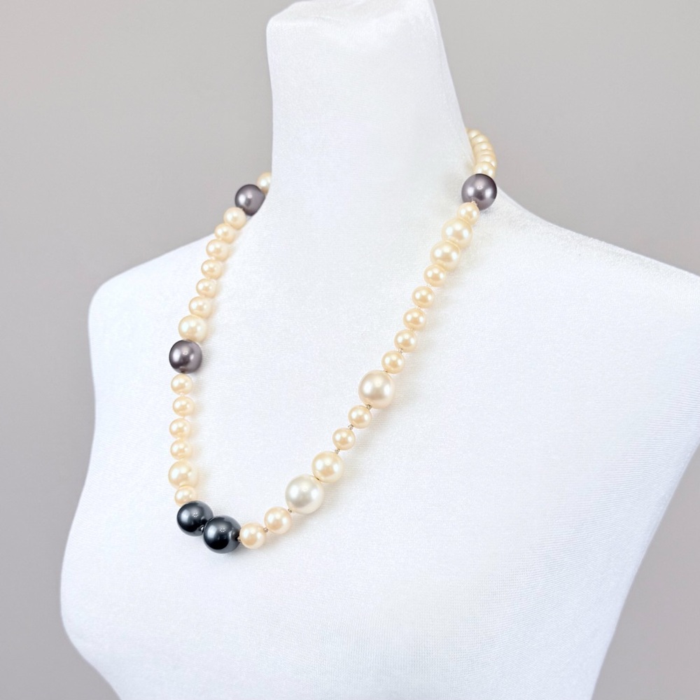 Vintage 1960s Kenneth Jay Lane Faux Tahitian and Cream Pearl Rhinestone Necklace - Picture 6 of 12